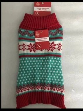 Pet Central Holiday Snowflake Dog Sweater NEW Size S